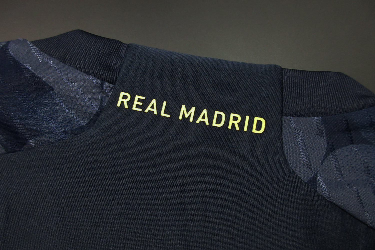 Real Madrid Visitante Versión Jugador | Temporada 23-24