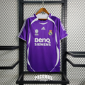 Real Madrid Alternativa Versión Retro | Temporada 06-07